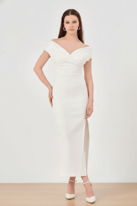 فستان رسمي ابيض