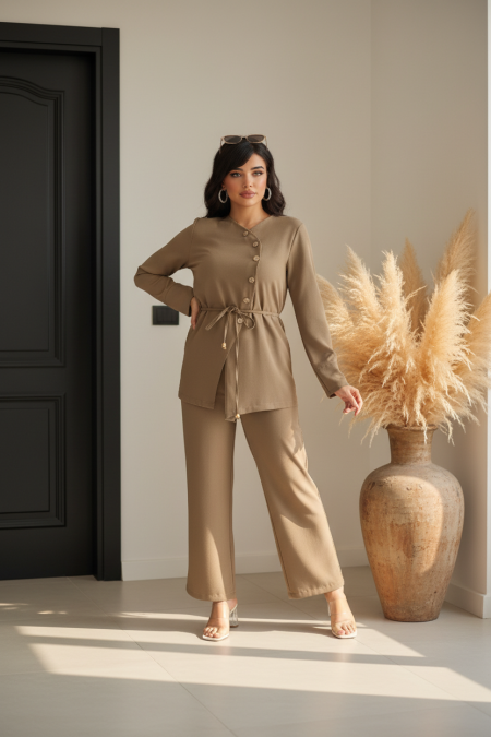 طقم لون كاكي